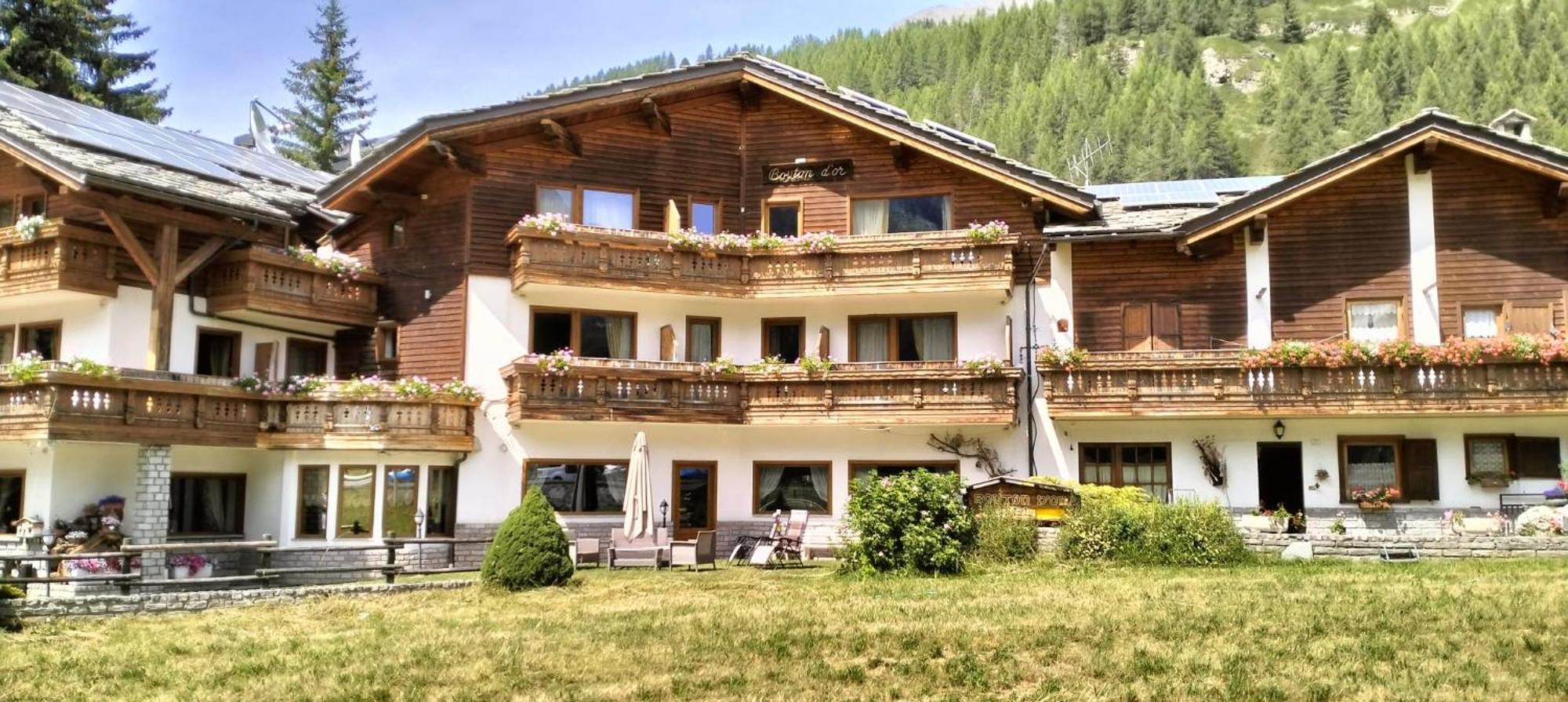 Hotel Bouton D'Or - Cogne Exterior foto