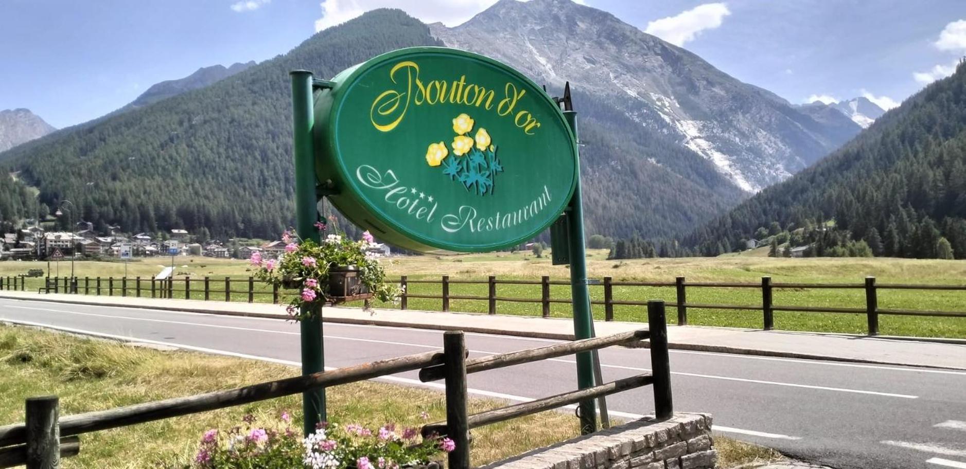 Hotel Bouton D'Or - Cogne Exterior foto