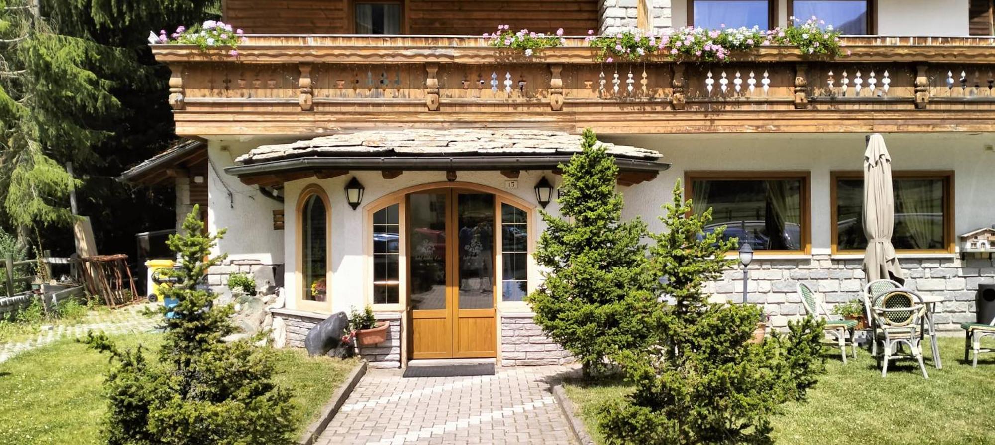 Hotel Bouton D'Or - Cogne Exterior foto