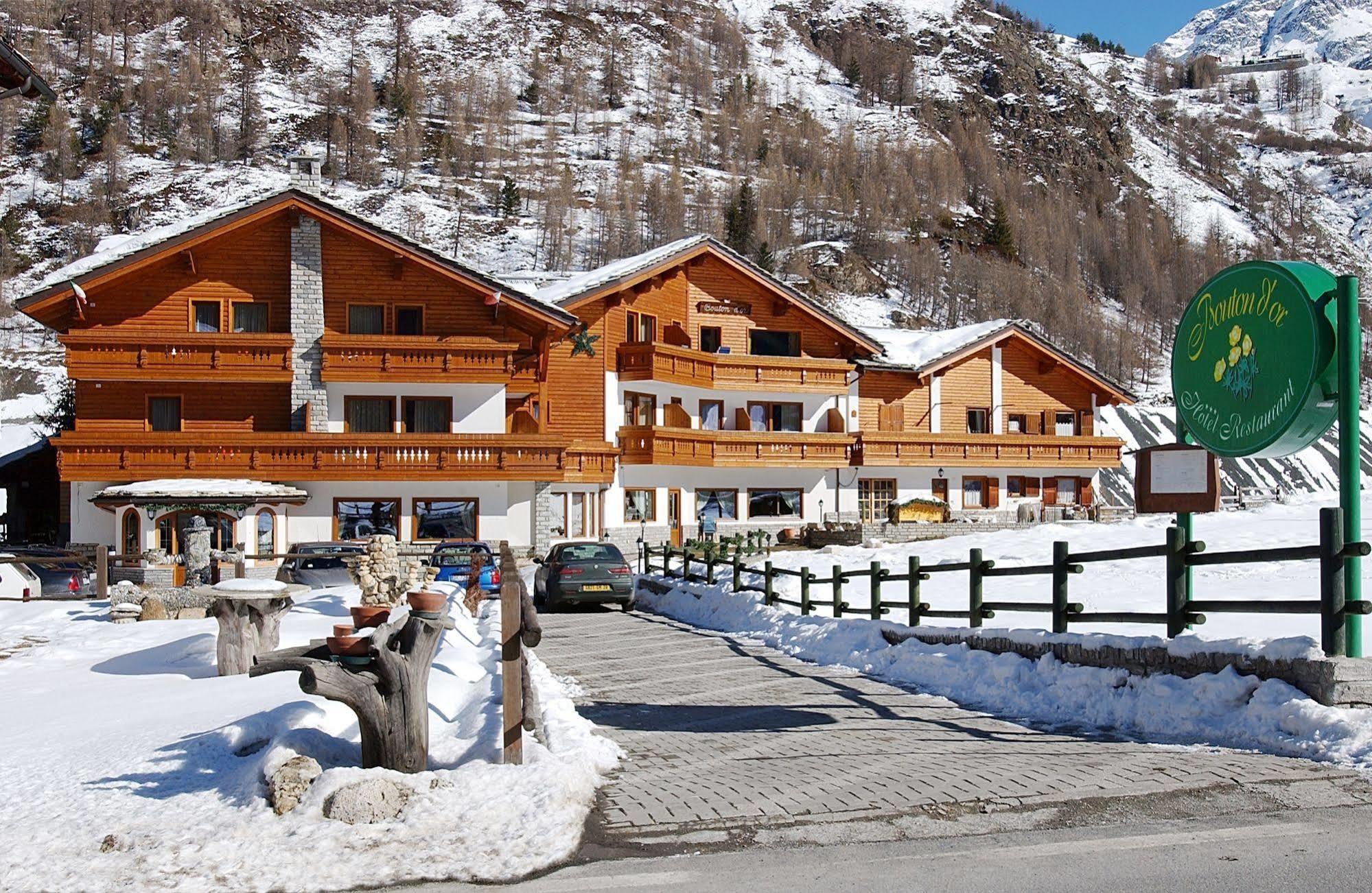 Hotel Bouton D'Or - Cogne Exterior foto